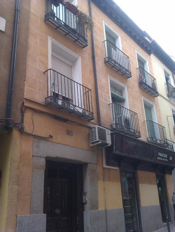 Km1 Amparo Apartments 马德里 外观 照片